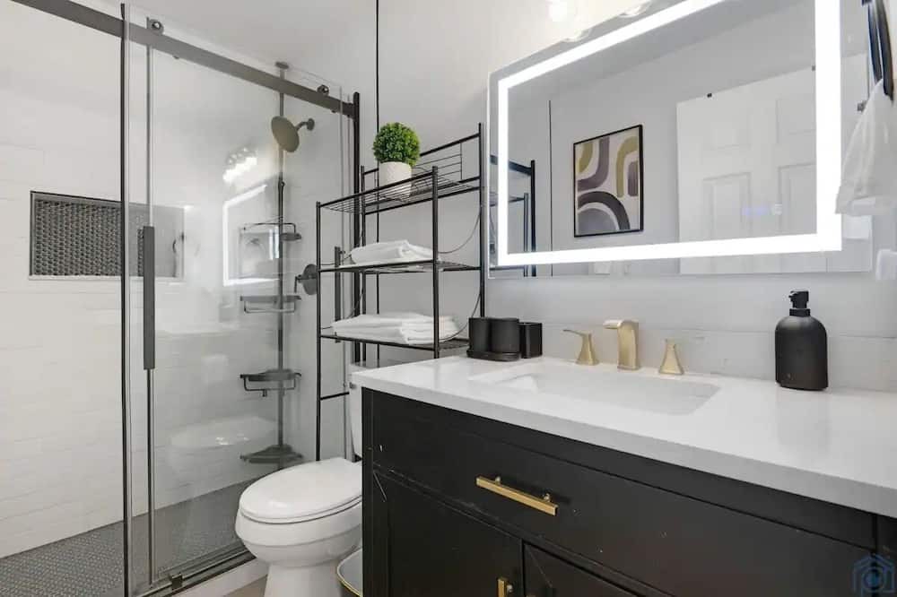 Photo of Bathroom in Clinton