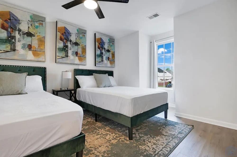 Photo of Bedroom in Clinton