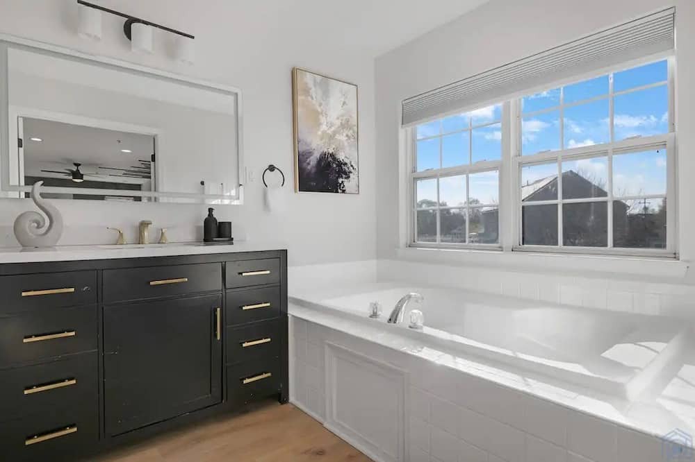 Photo of Bathroom in Clinton