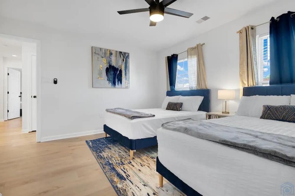 Photo of Bedroom in Clinton