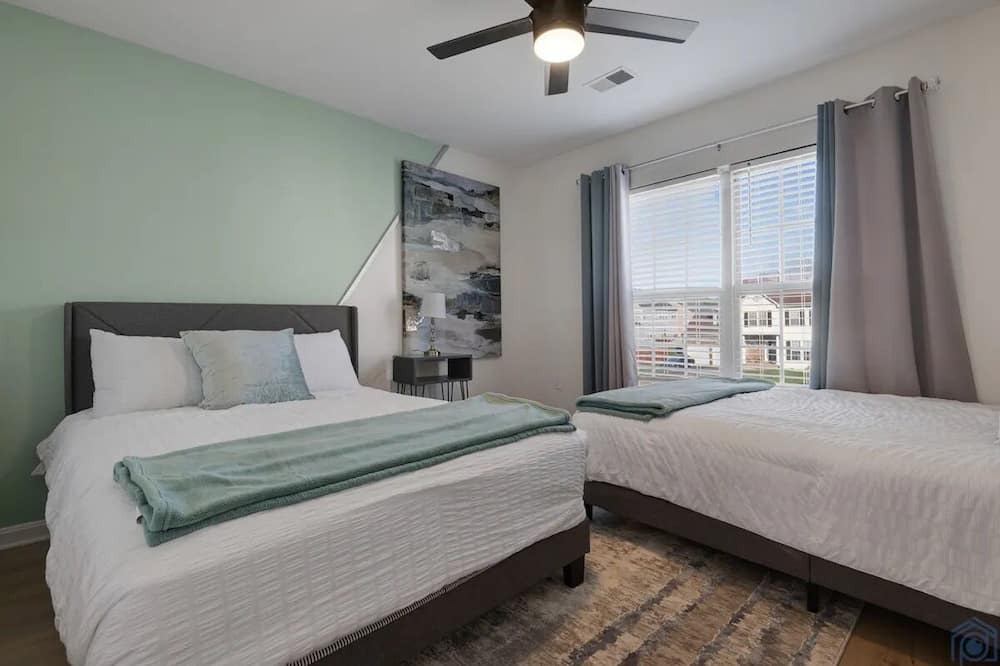 Photo of Bedroom in Clinton