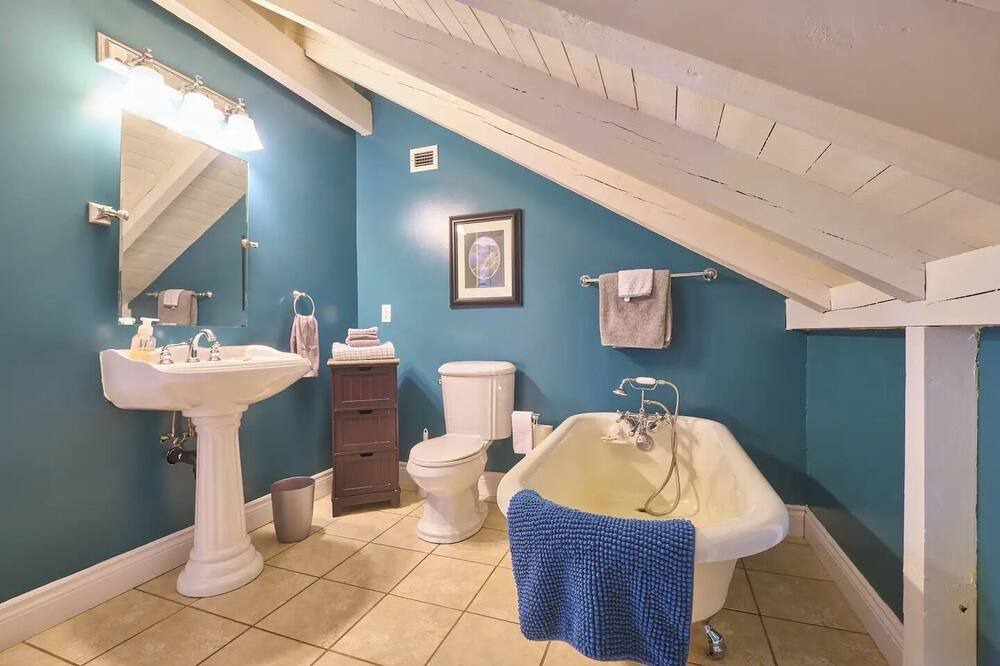 Photo of Bathroom in Steady Brook