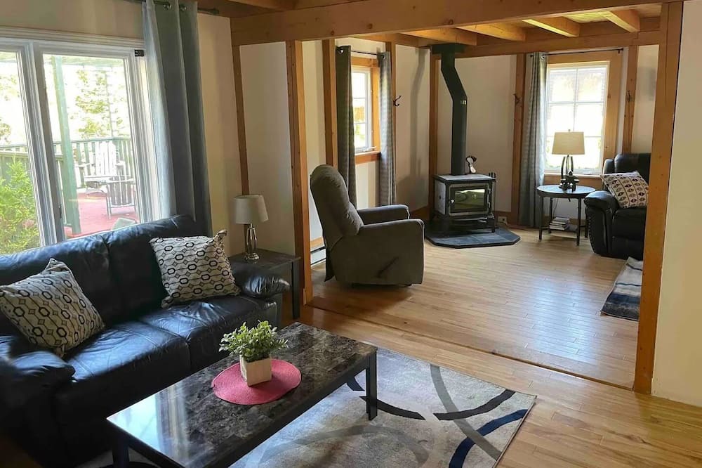 Photo of Livingroom in Steady Brook