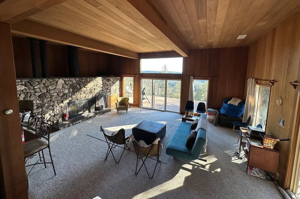 Photo of Bedroom in Nevada City