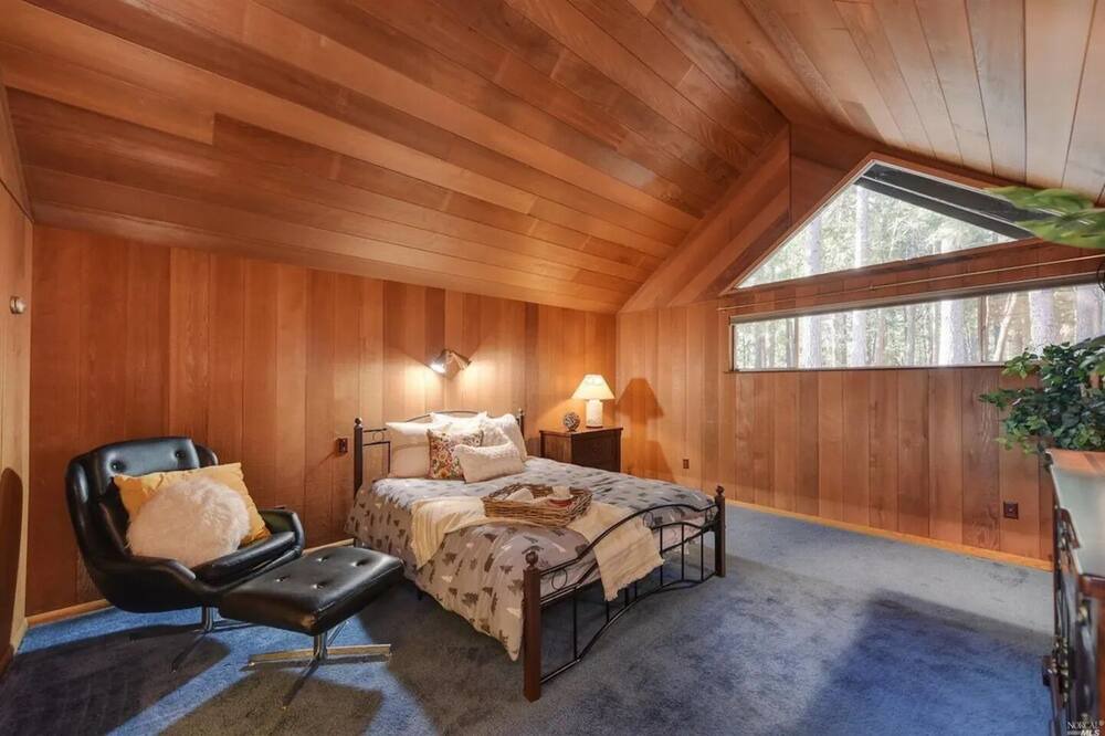 Photo of Bedroom in Nevada City