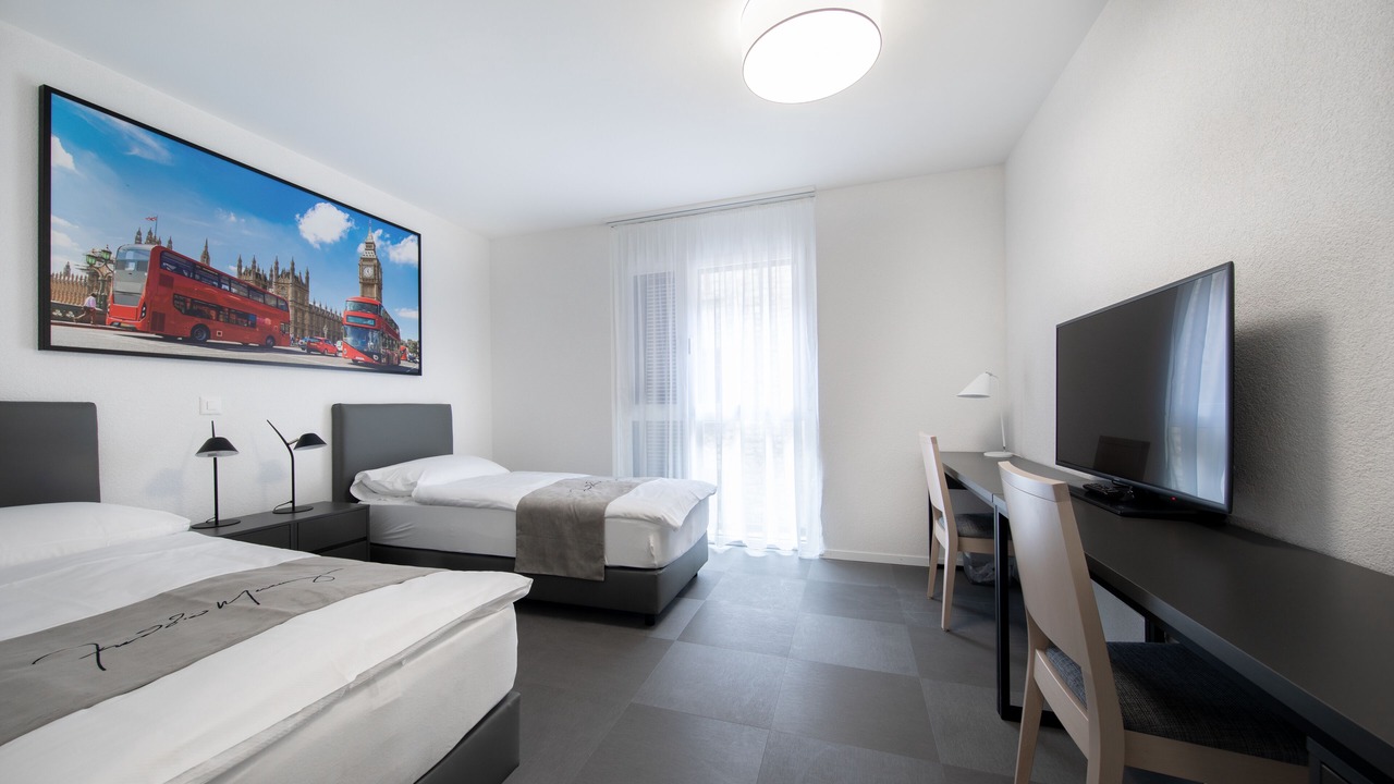 Photo of Bedroom in Montreux City Centre