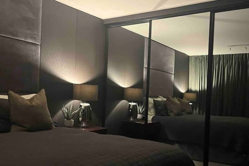 Photo of Others in Bagshot