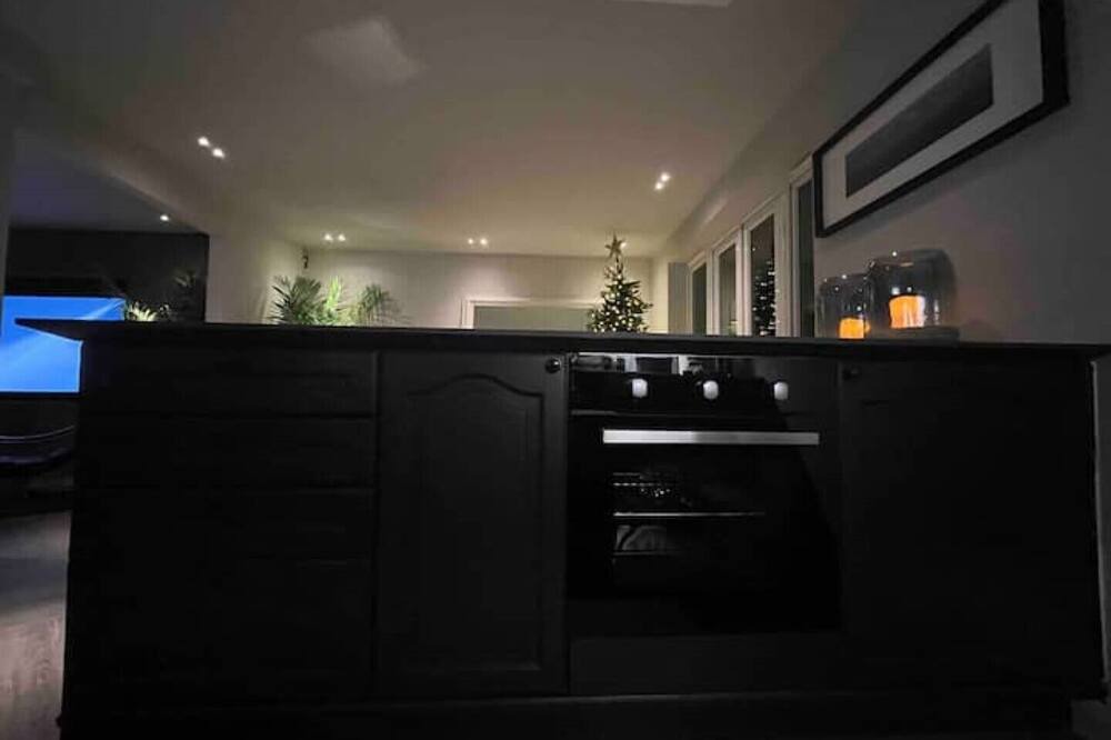 Photo of Kitchen in Bagshot