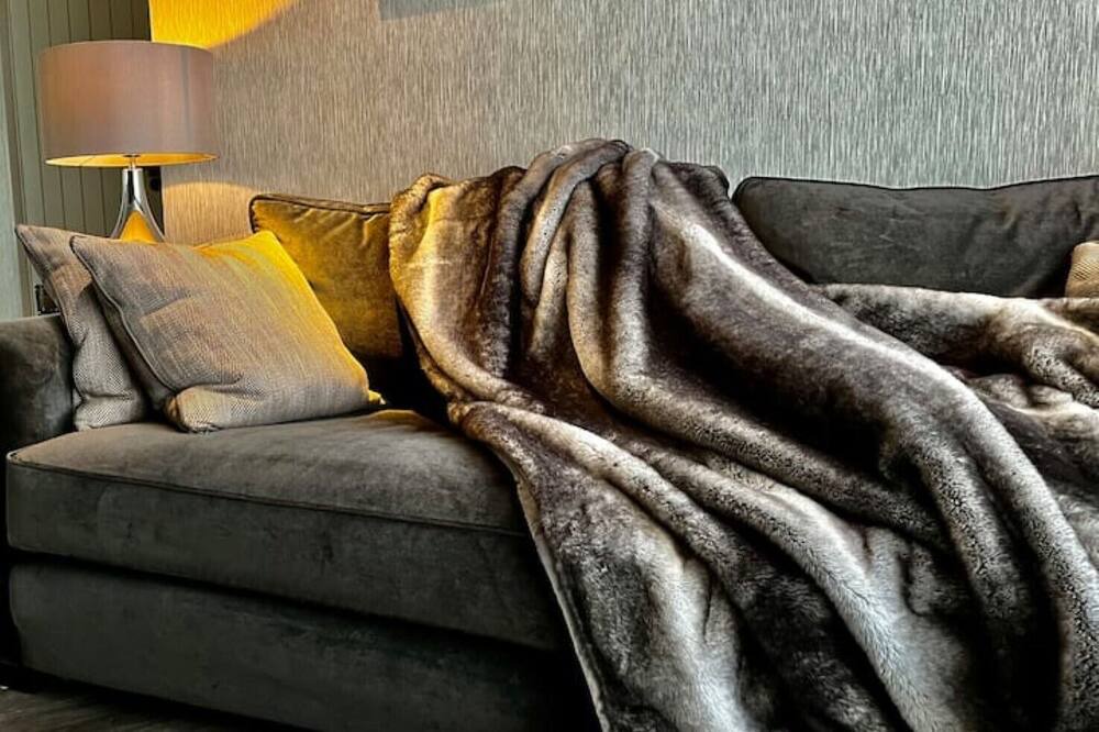 Photo of Livingroom in Bagshot