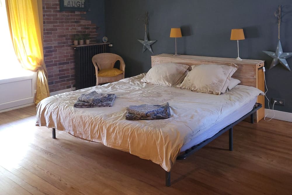 Photo of Bedroom in Belin-Beliet