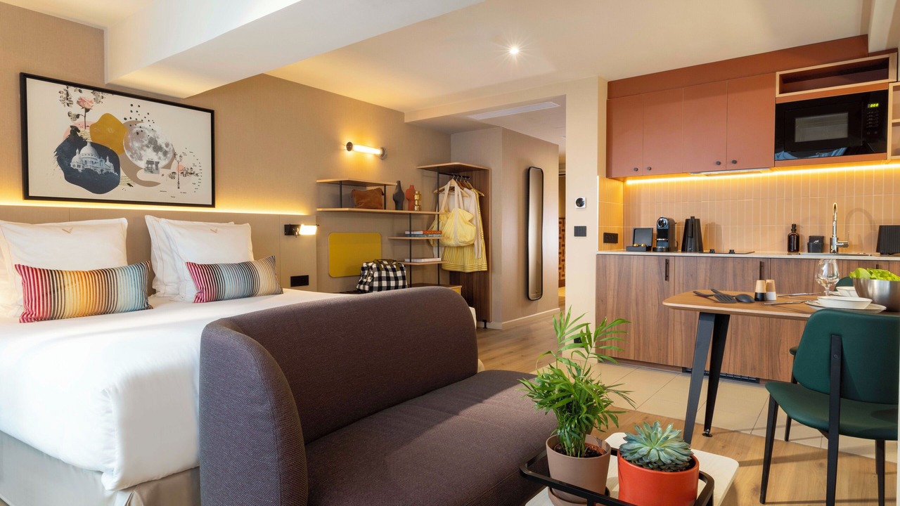 Photo of Bedroom in Clignancourt