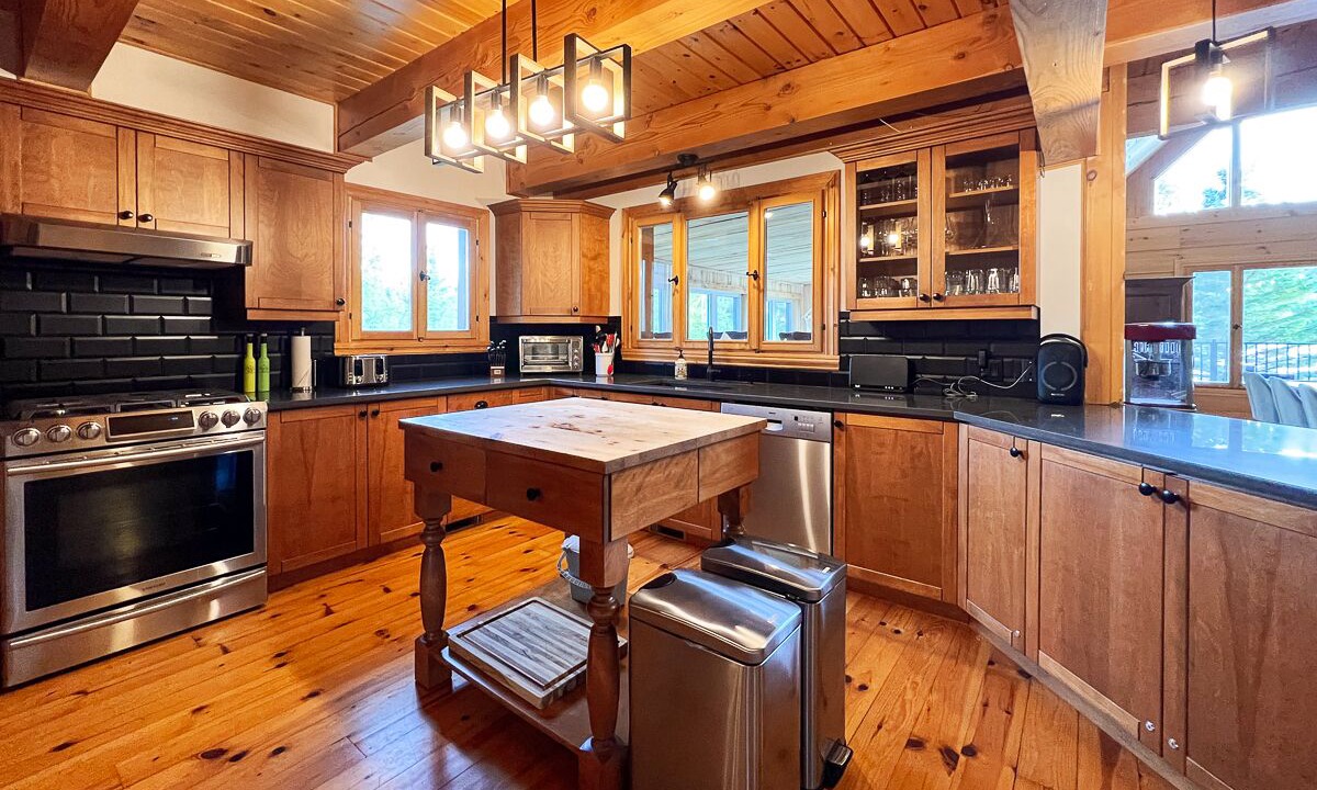 Photo of Kitchen in Notre-Dame-de-la-Merci