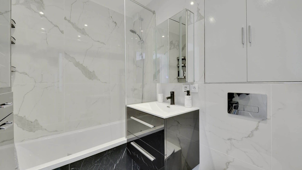 Photo of Bathroom in Montrouge