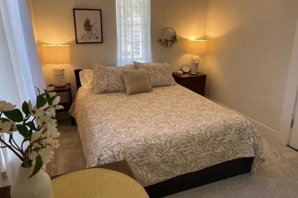 Photo of Bedroom in Snohomish