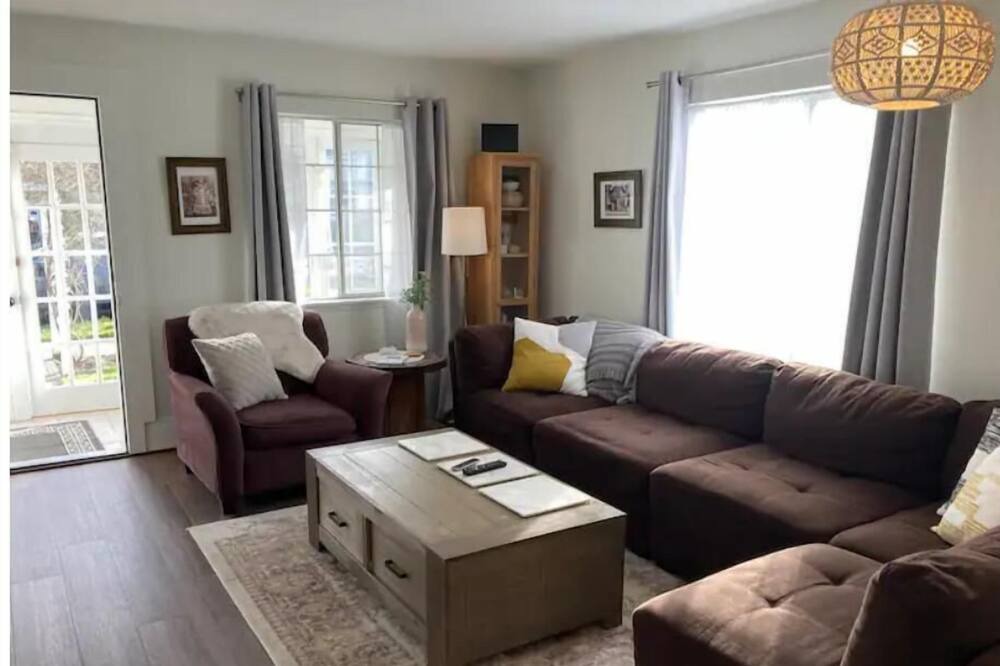 Photo of Livingroom in Snohomish