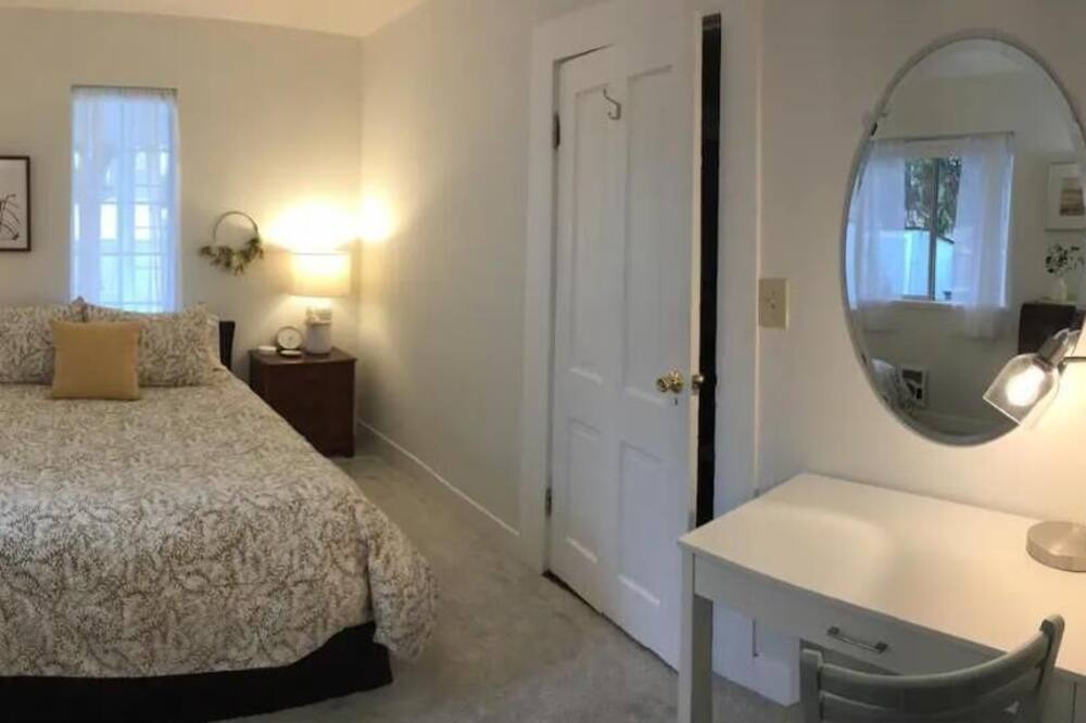 Photo of Bedroom in Snohomish