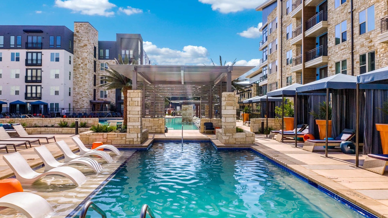 Photo of Outdoor in Dallas-Fort Worth Metroplex DFW