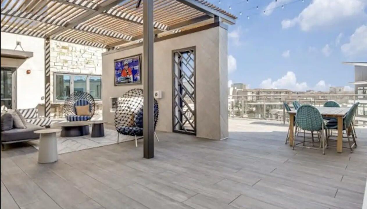 Photo of Outdoor in Dallas-Fort Worth Metroplex DFW