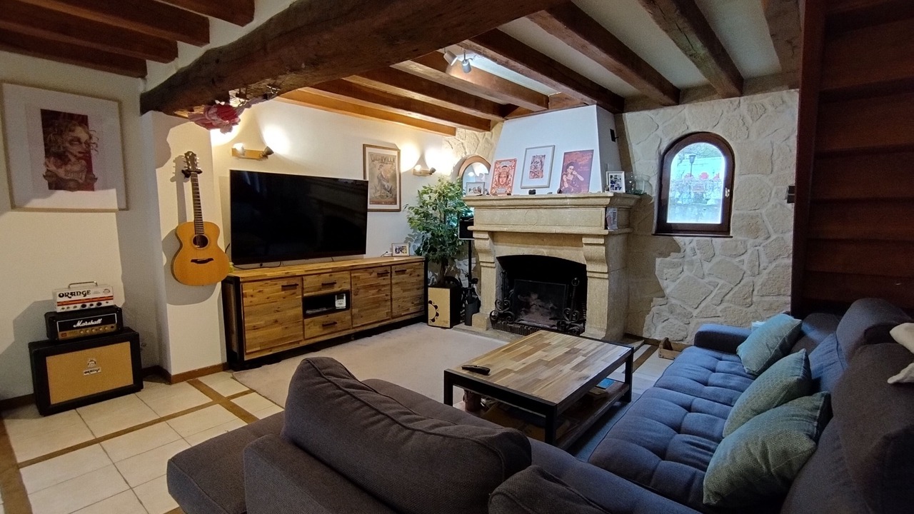 Photo of Livingroom in Nerville-la-Foret