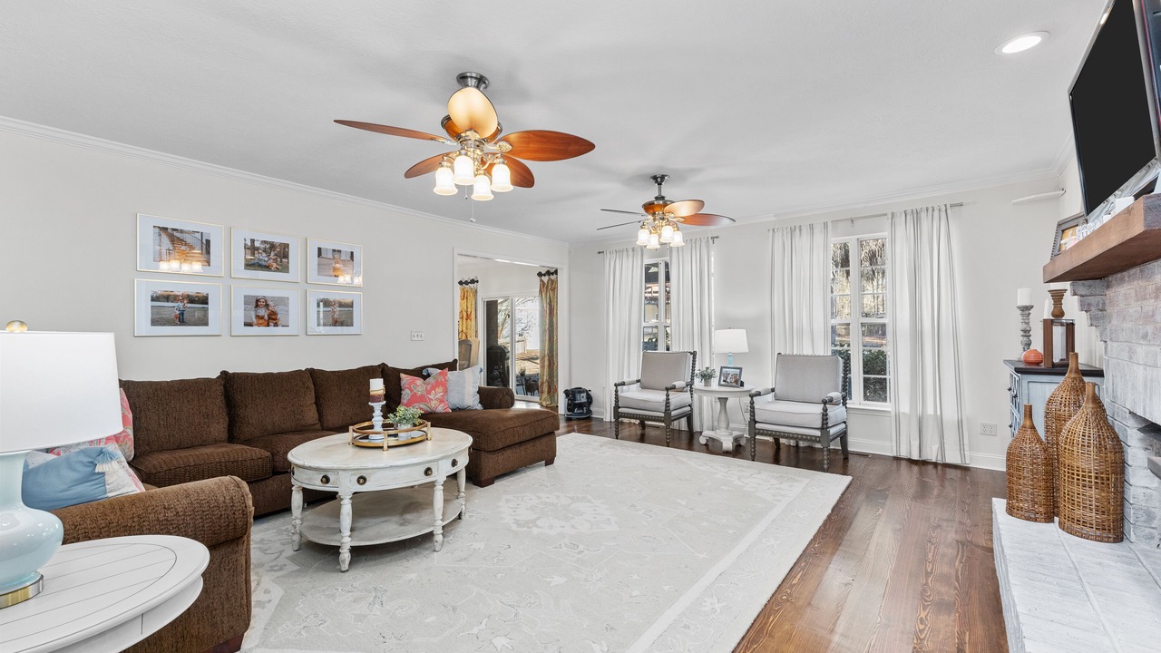 Photo of Livingroom in Bath