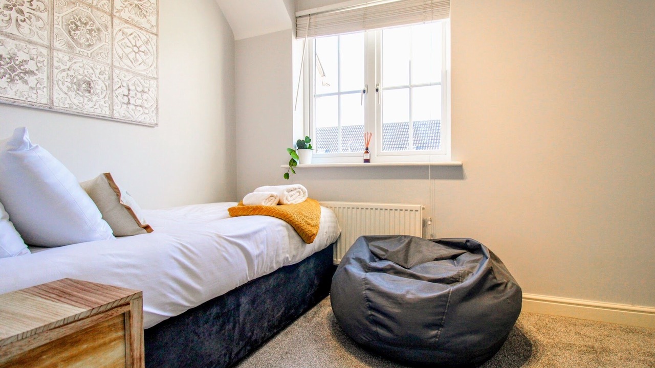 Photo of Others in Hatfield