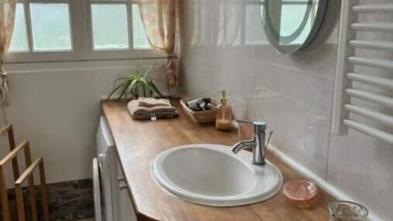 Photo of Bathroom in Loudun