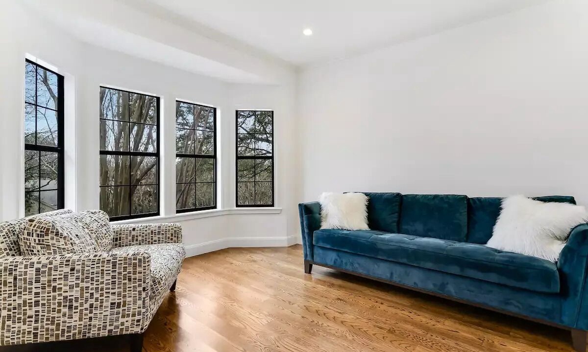 Photo of Livingroom in Bee Cave Woods