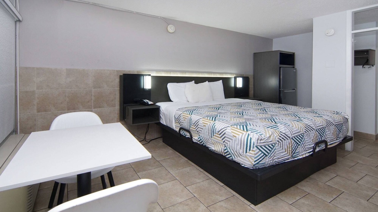 Photo of Bedroom in Mesquite