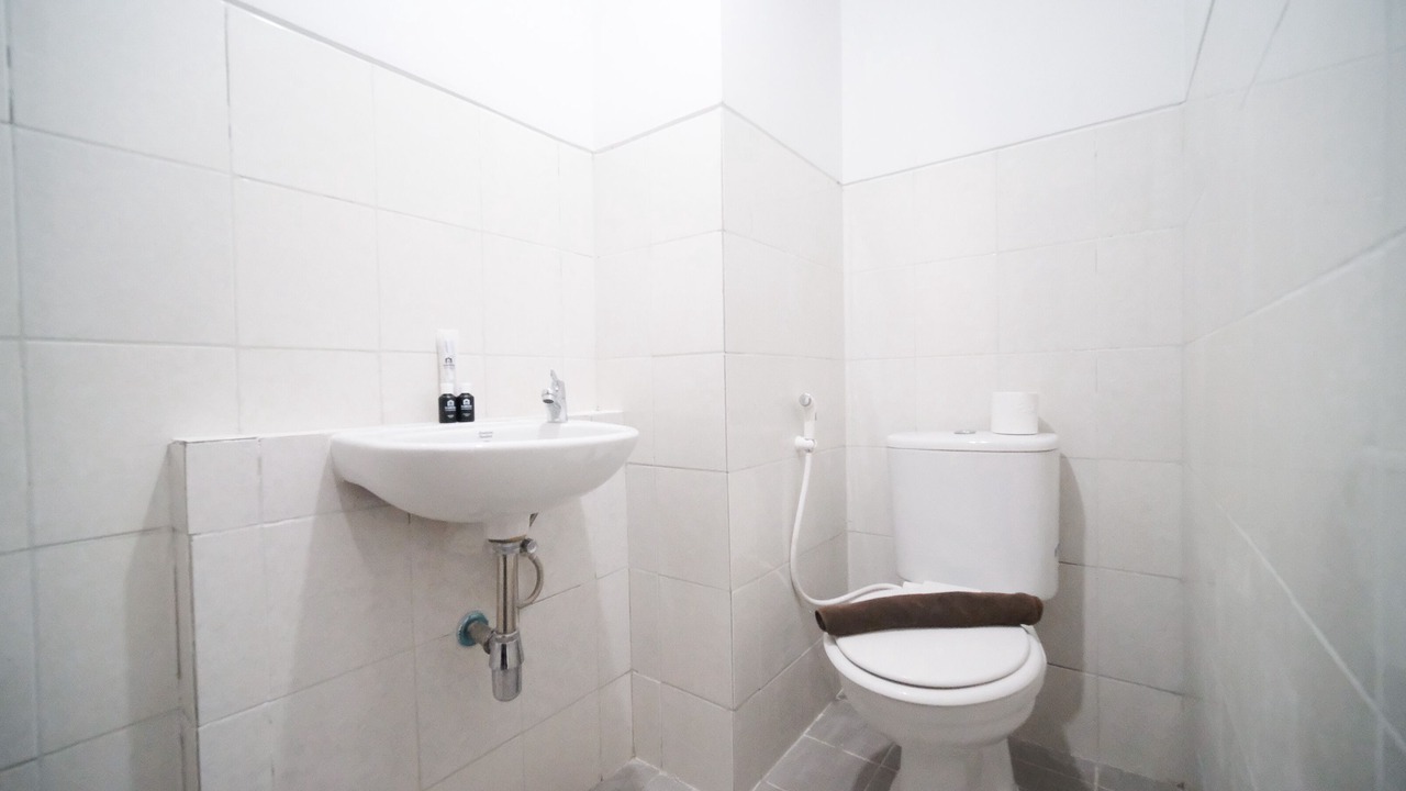 Photo of Bathroom in Sidoarjo
