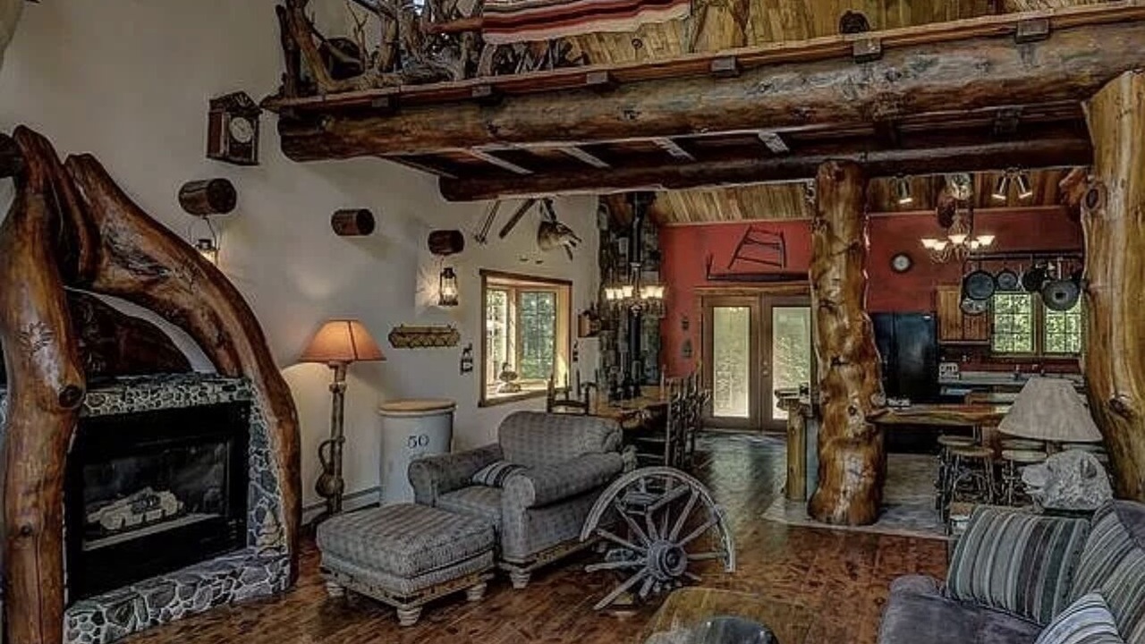Photo of Livingroom in Eagle River