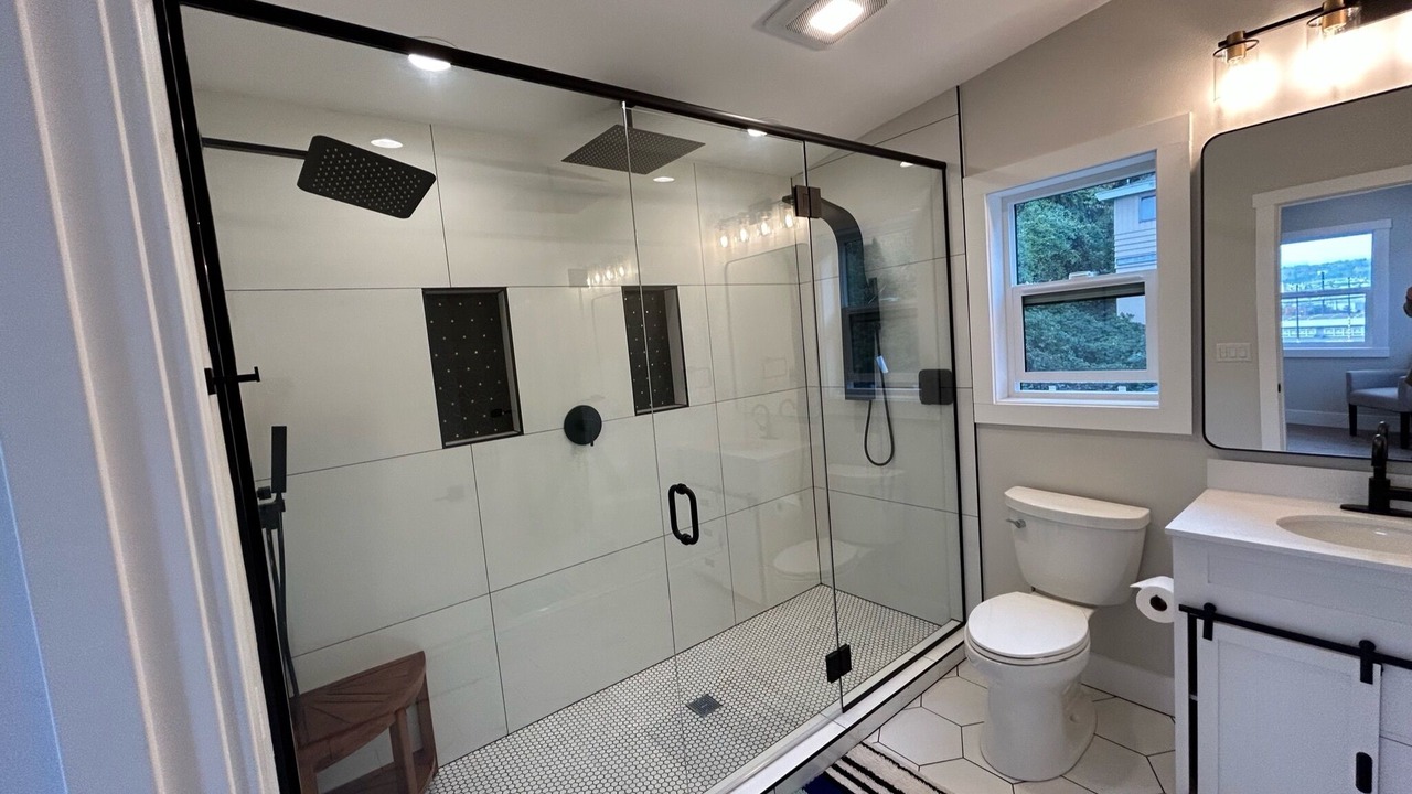 Photo of Others in North Admiral