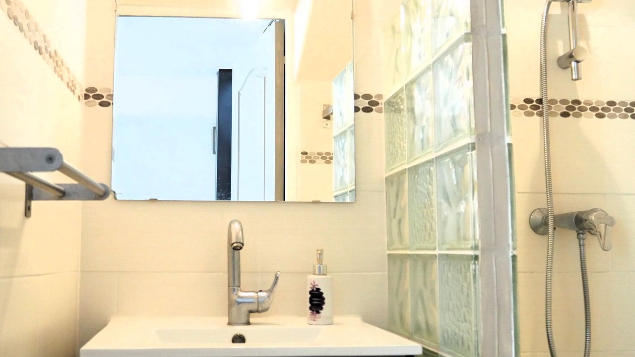 Photo of Bathroom in Bellegarde