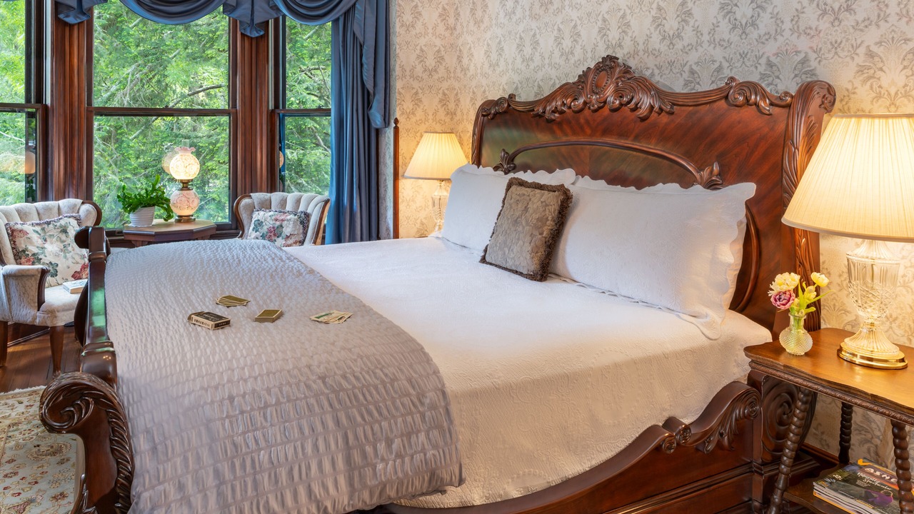 Photo of Bedroom in Historic Montford