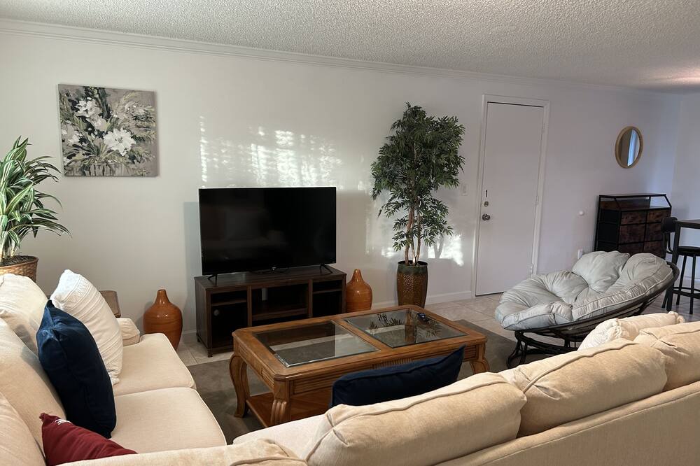 Photo of Livingroom in Royal Palm Beach