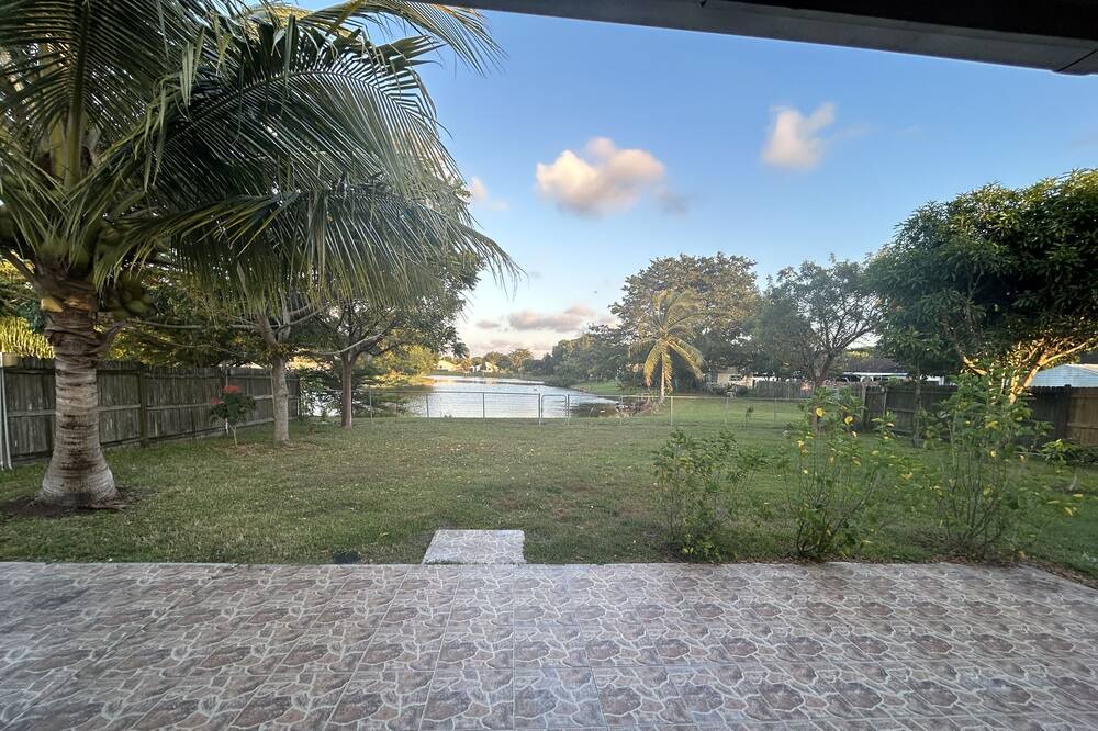 Photo of Outdoor in Royal Palm Beach