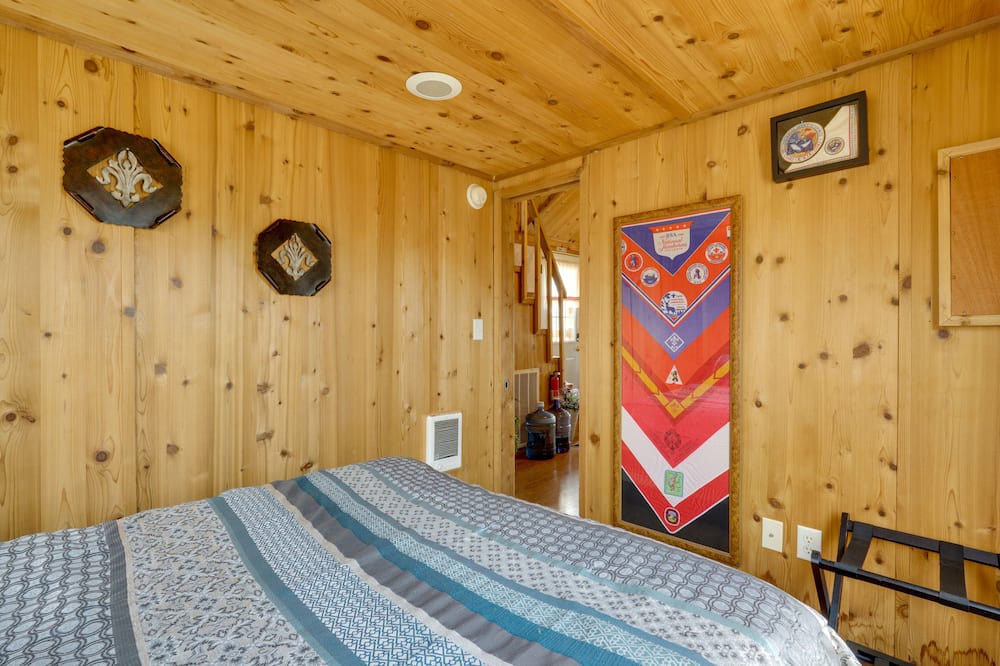 Photo of Bedroom in Logansport