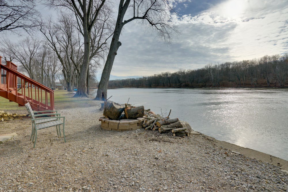 Photo of Others in Logansport
