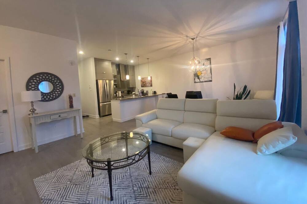 Photo of Livingroom in Blainville