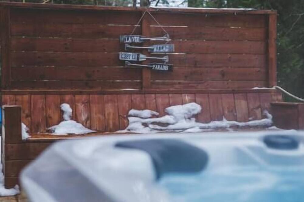 Photo of Outdoor in Rawdon
