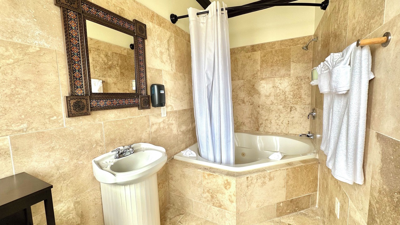 Photo of Bathroom in Boys Works
