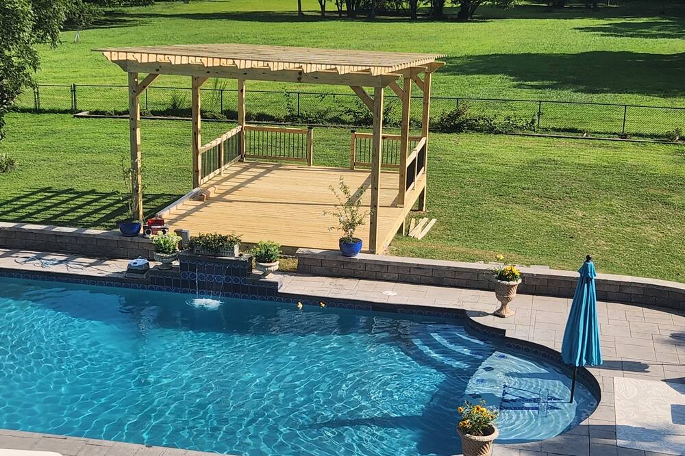 Photo of Outdoor in Warrenton