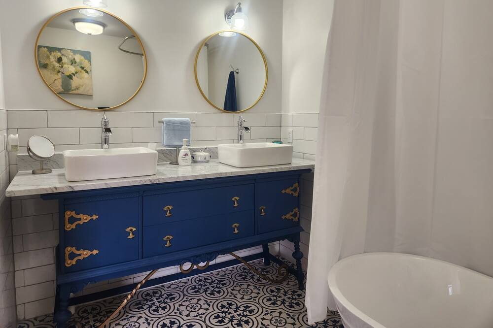 Photo of Bathroom in Warrenton