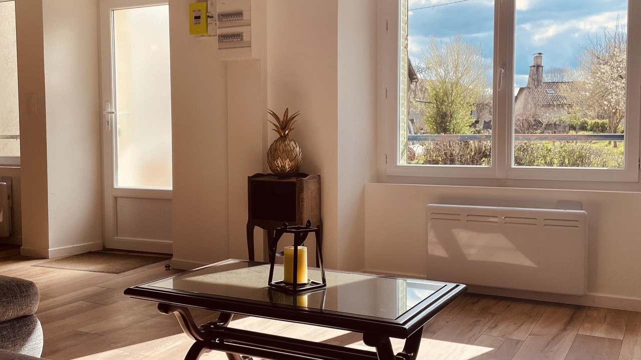 Photo of Livingroom in Saint-Santin-Cantales