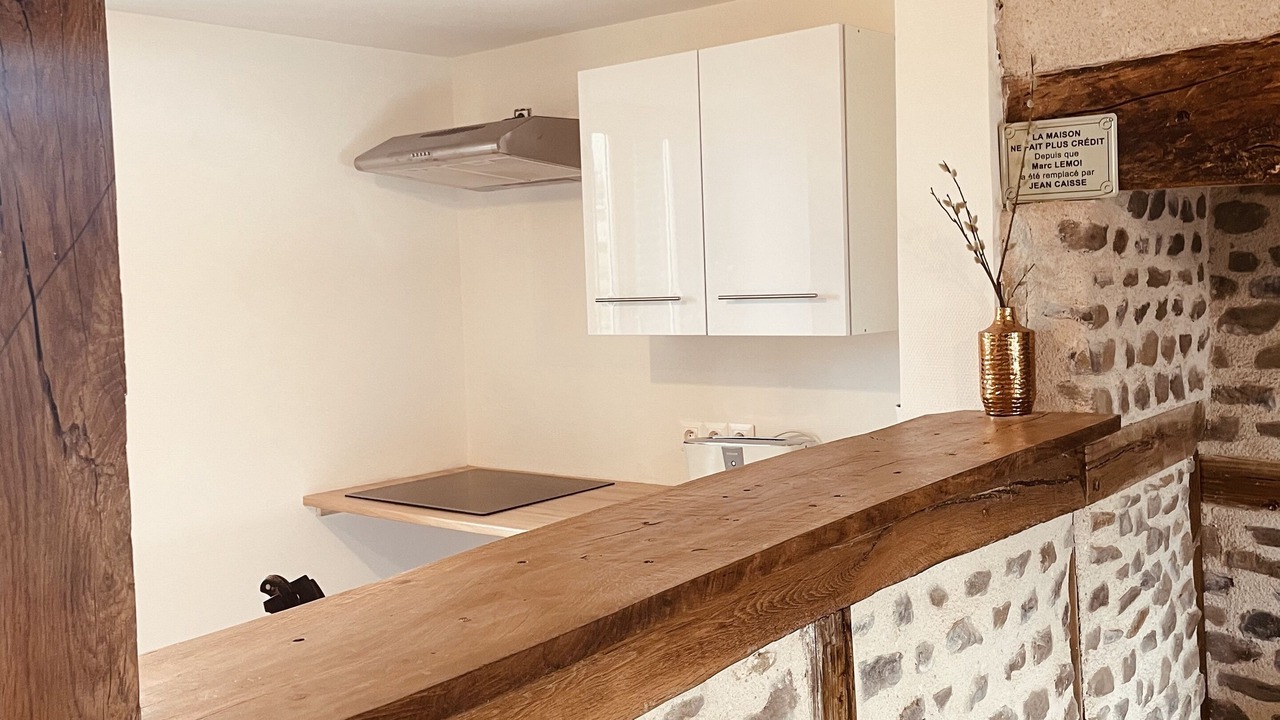 Photo of Kitchen in Saint-Santin-Cantales