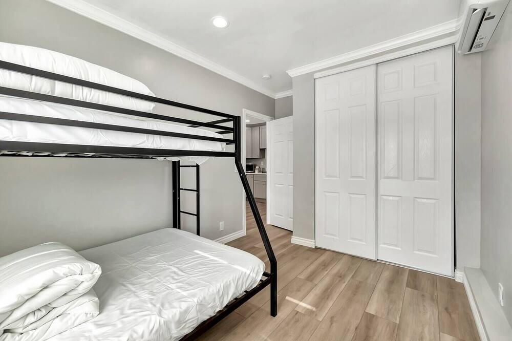 Photo of Bedroom in Rowland Heights