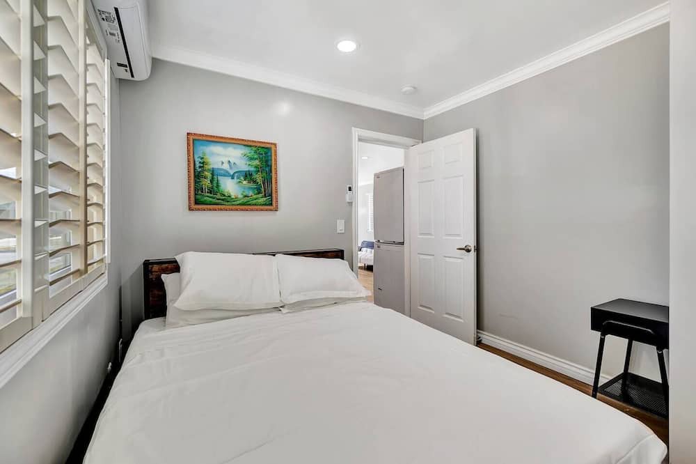 Photo of Bedroom in Rowland Heights