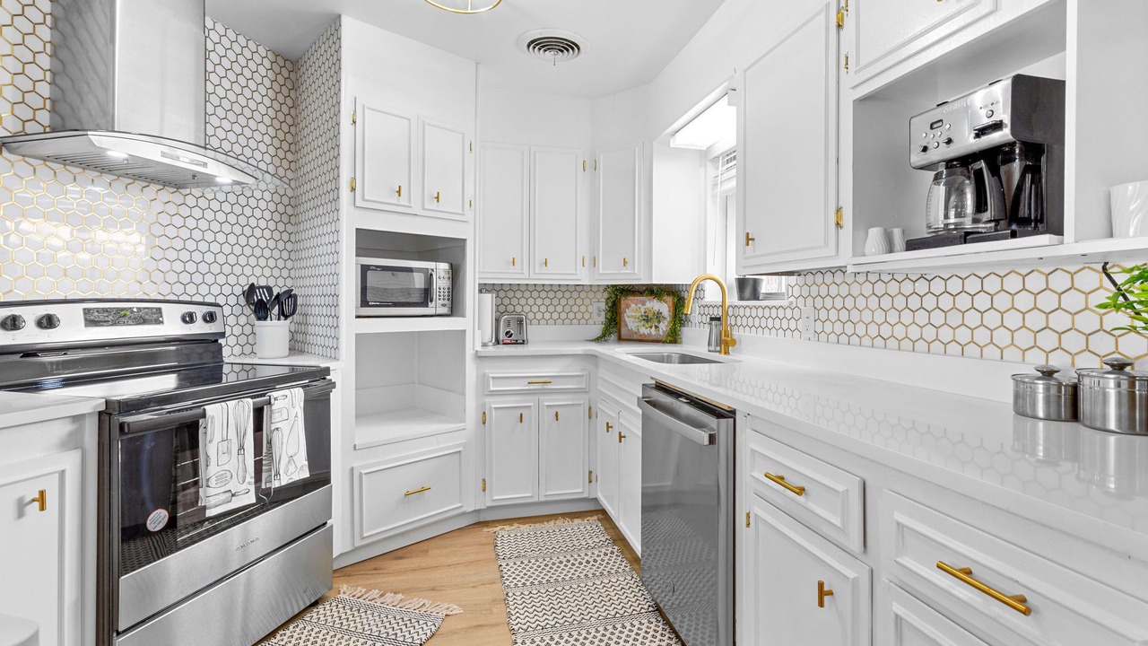 Photo of Kitchen in Sayles Blvd. Area