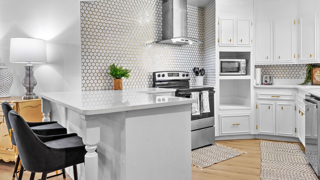 Photo of Kitchen in Sayles Blvd. Area