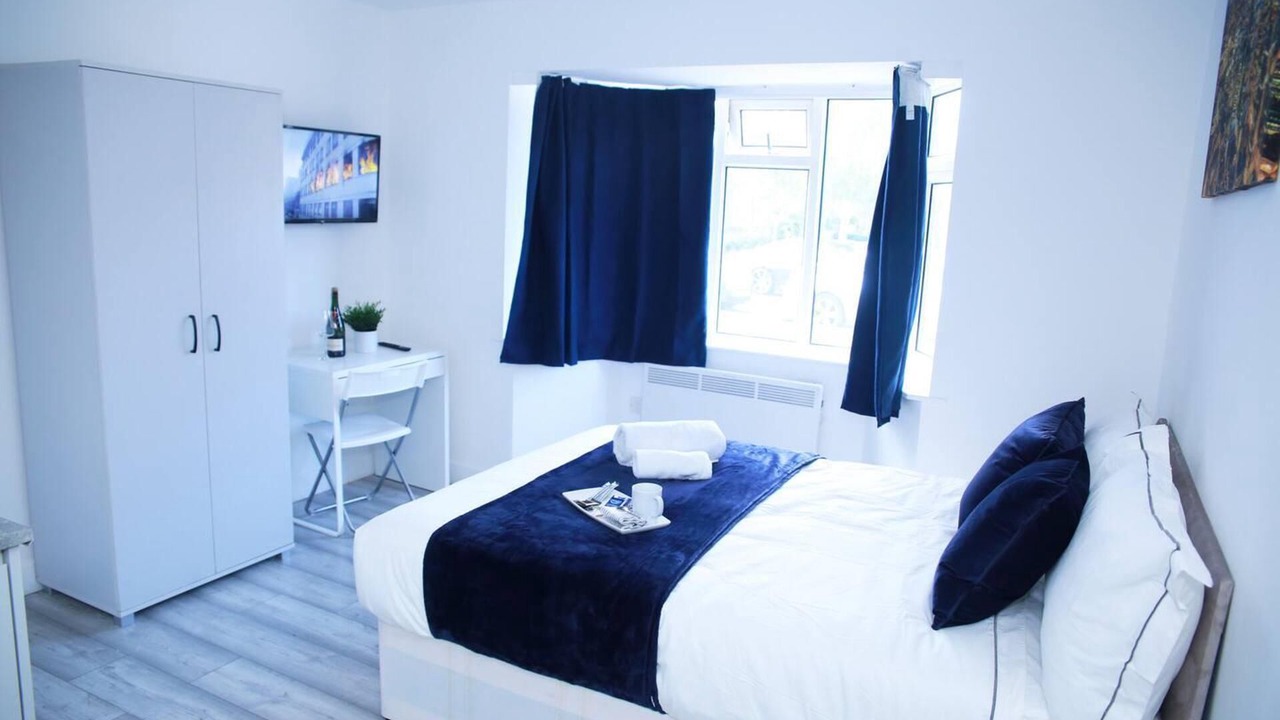 Photo of Others in Roxbourne