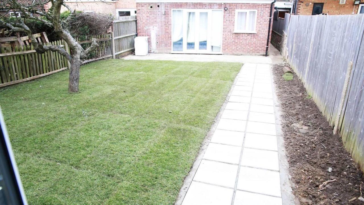 Photo of Others in Roxbourne